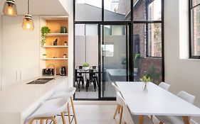 Bond Quarter Loft